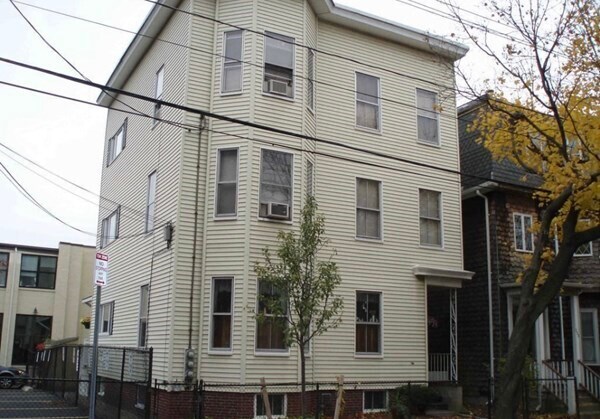 Foto del edificio - 232 Brookline St