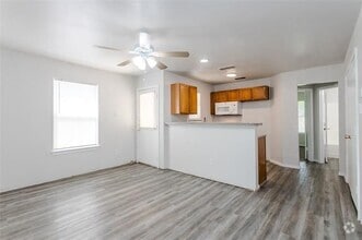Building Photo - 1217 Village Garden Dr