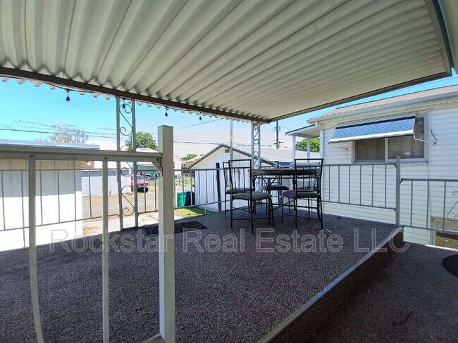 Foto del edificio - 537 E Garland Ave