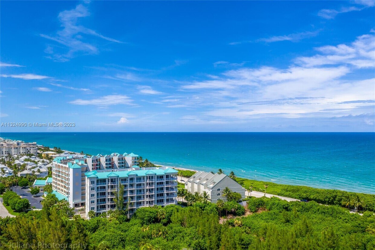Primary Photo - 3000 Florida A1A