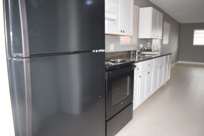Foto del edificio - 3094 SE Clayton St