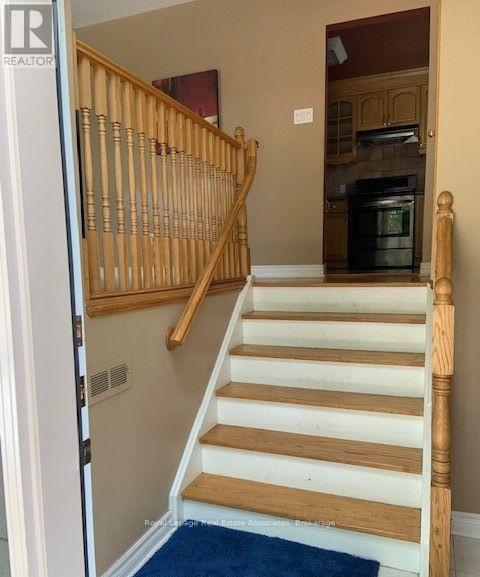 Building Photo - 9 Wilton Dr