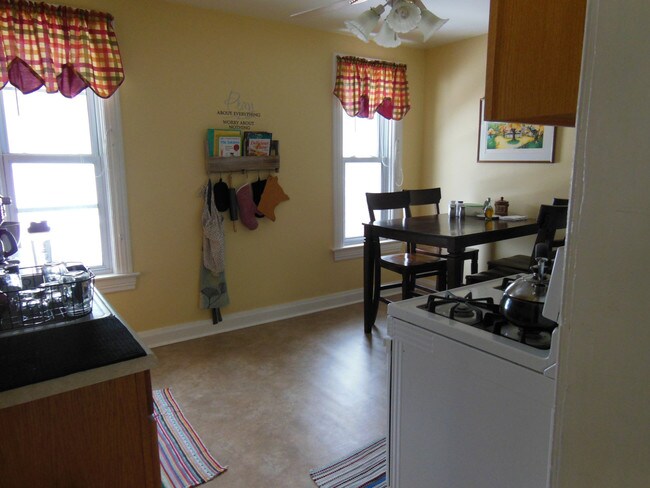 Building Photo - 509 Duplex
