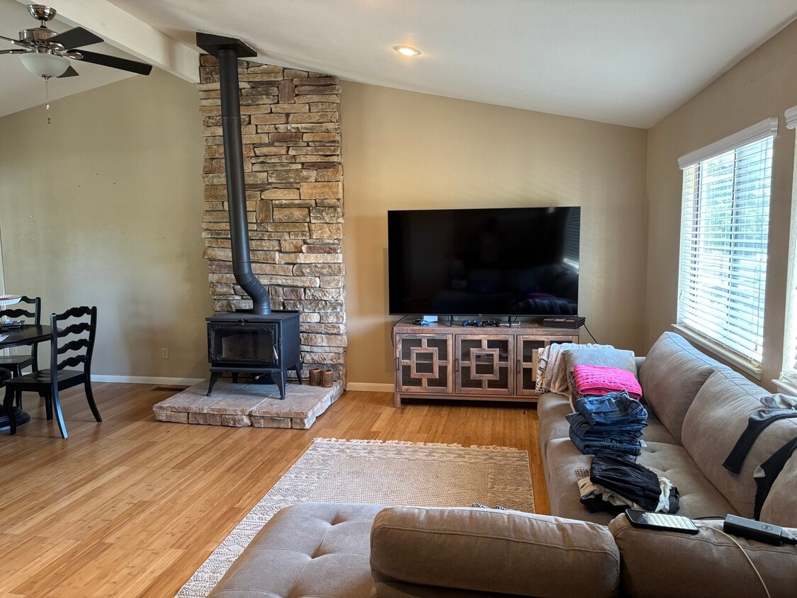 Building Photo - 1644 American River Trl
