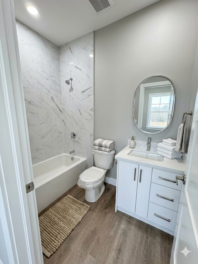 Building Photo - Unit C1-199 Pine Street