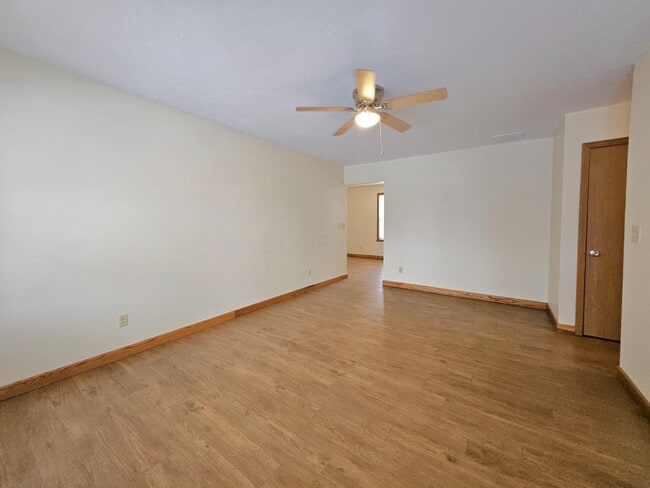 Building Photo - 101 Andrew Ct E