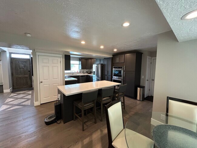 Foto del edificio - 1814 Whisperwood Cir