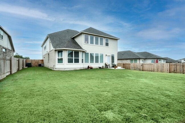 Building Photo - 187 Glass Mountains Wy