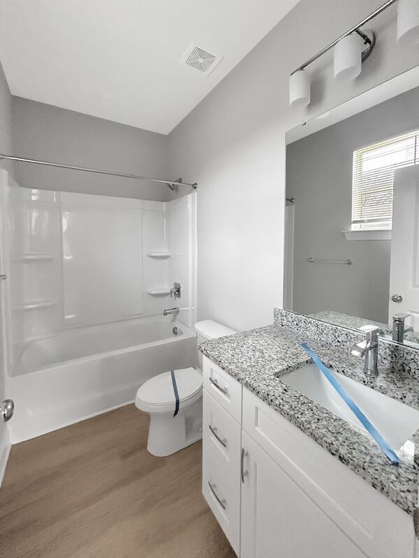 Foto del edificio - 1817 Vista Terrace