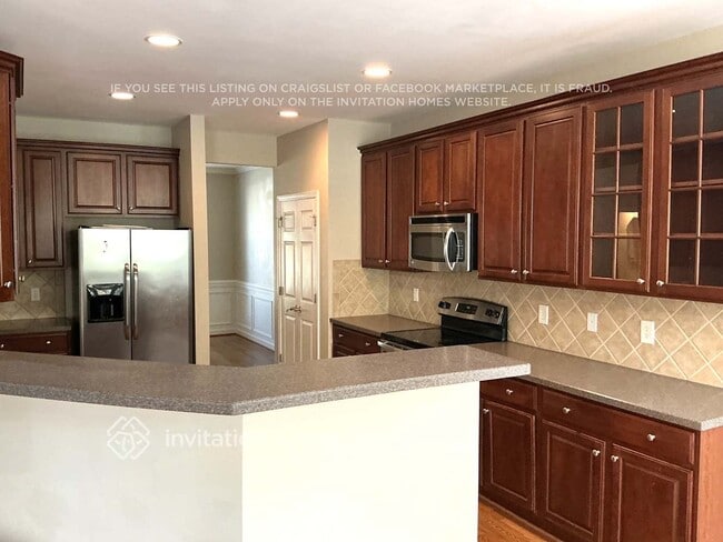 Building Photo - 1525 Lindenberg Square