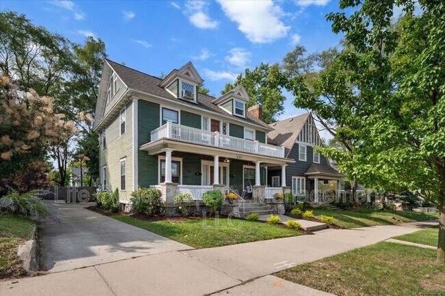 Foto del edificio - 631 Paris Ave SE