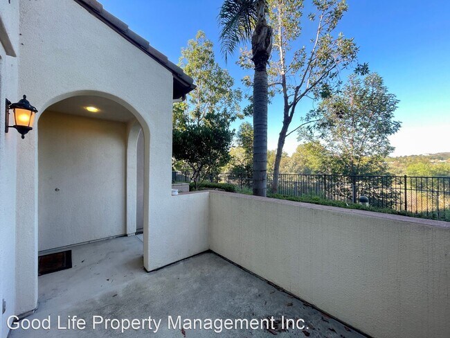 Building Photo - 3 br, 2.5 bath House - 2468 Longstaff Ct