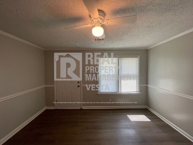 Foto del edificio - 5624 Swymer Dr
