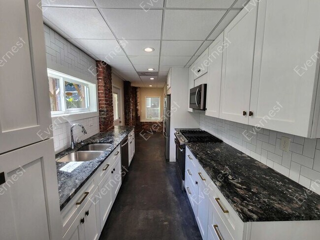 Foto del edificio - 333 6th St NE