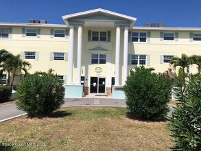 Building Photo - 230 Columbia Dr