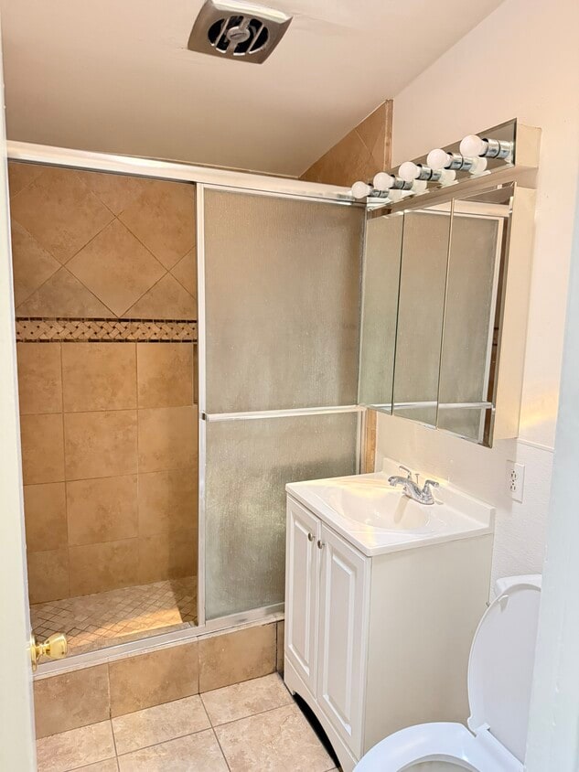 Foto del edificio - 77 N Michigan Ave