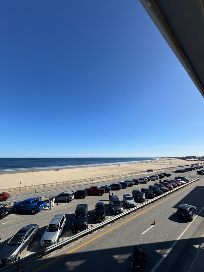 Building Photo - 339 Ocean Blvd