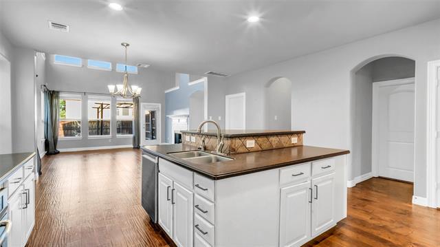 Building Photo - 3413 Black Gold Dr