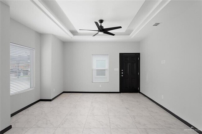 Building Photo - 12 S Xanthia St