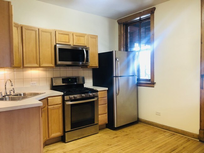 Foto del edificio - 2408 N Surrey Ct