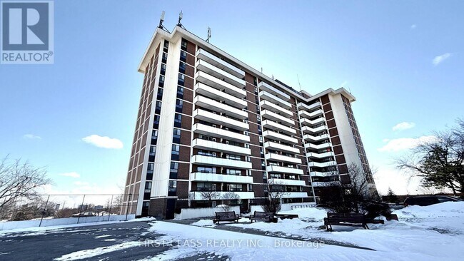 Building Photo - 541 Blackthorn Ave