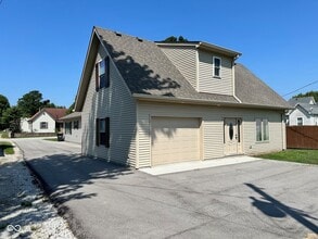Building Photo - 103 S Nebraska St