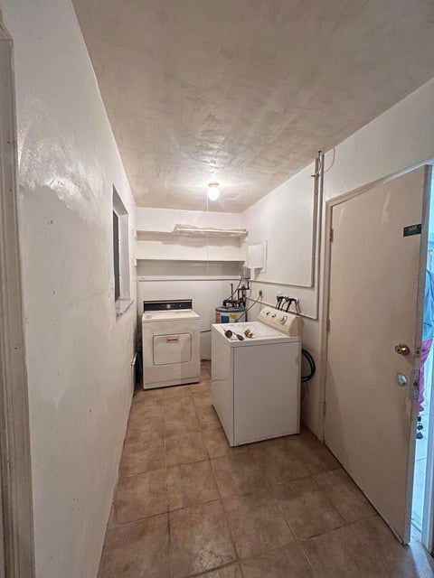 Foto del edificio - 4941 NW 55th St