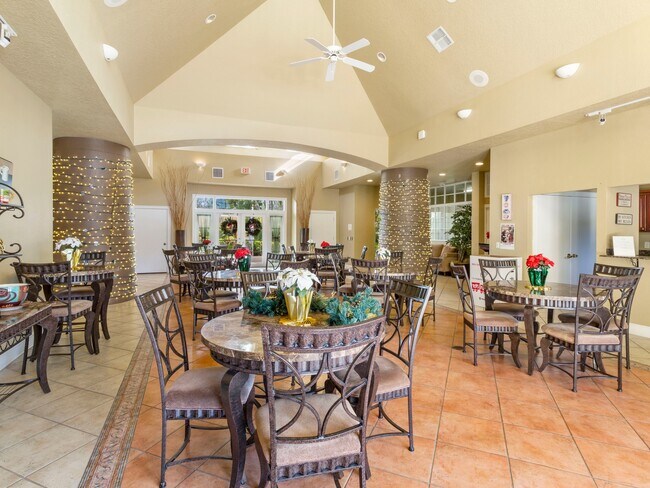 Foto del edificio - 11561 Villa Grand