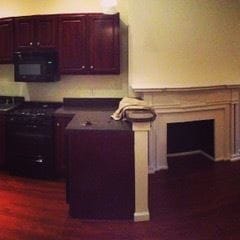 Building Photo - 8 E Eager St