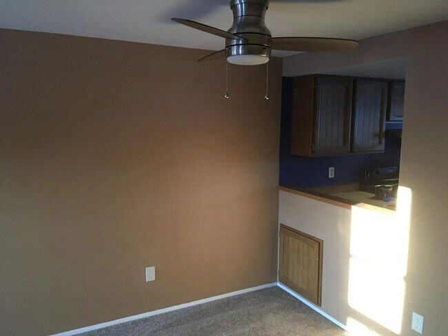 Foto del edificio - 2 Bedroom, 1 Bath Condo in South Anchorage