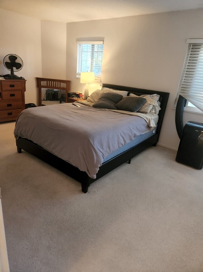 Photo du bâtiment - 8892 208 St