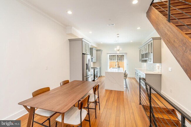 Foto del edificio - 2604 Reed St