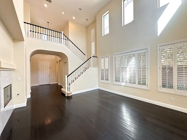 Building Photo - MADISON PLACE AT SUMMERLIN