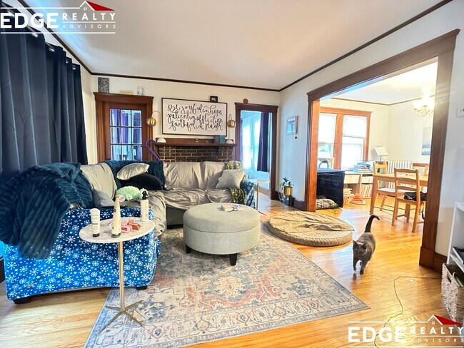 Building Photo - 24 Dickinson Rd