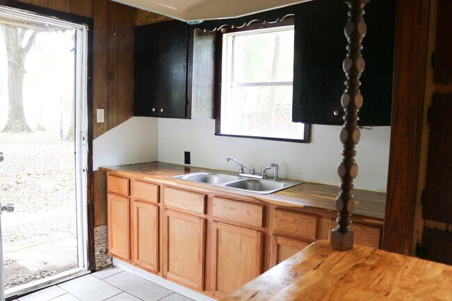 Foto del edificio - 4112 Joplin - 3 bedroom 1 bath
