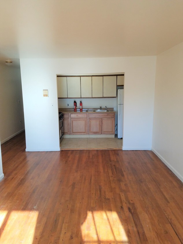 Foto del edificio - 6937 43rd Ave