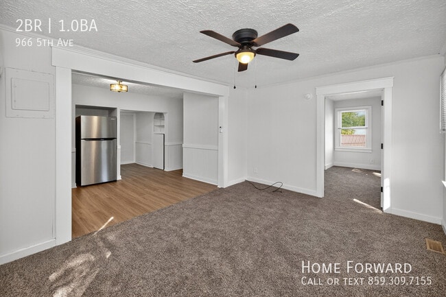 Building Photo - 966 5th Ave