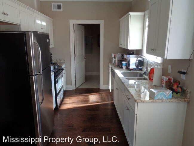 Foto del edificio - 4 br, 4.5 bath House - 236 Massee Circle