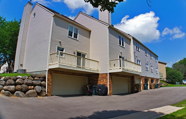 Building Photo - 2933 Cimarron Trl