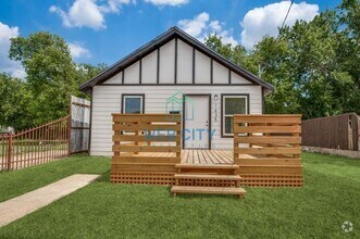 Building Photo - 1635 Durrett St