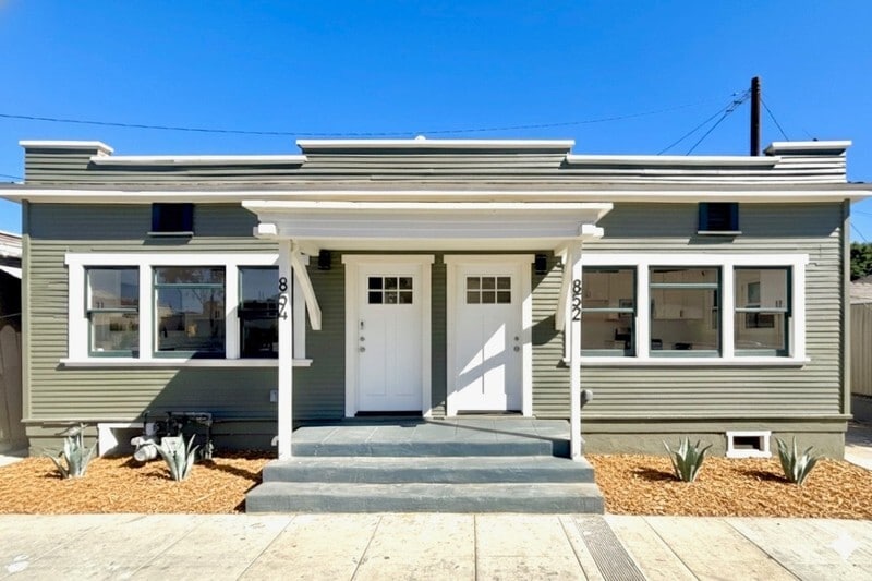 Photo - 854 Orange Ave (Long Beach, CA)