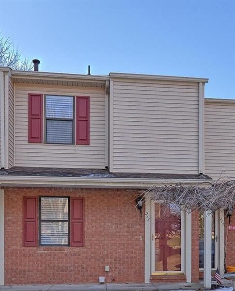 Building Photo - 211 Brookside Ln