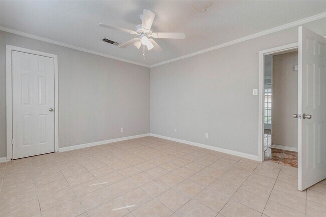 Foto del edificio - 6751 Richwood Rd
