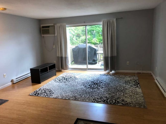 Building Photo - 110 Coalpit Hill Rd