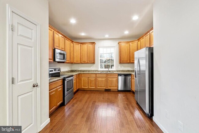 Building Photo - 121 Hudgins Rd