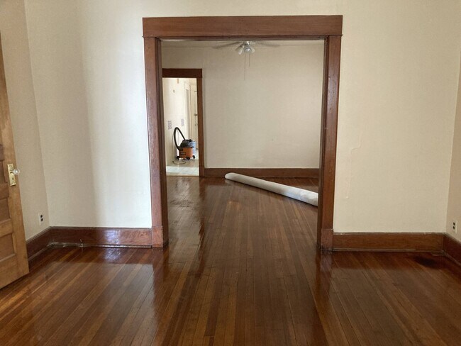 Foto del edificio - 418 Division St