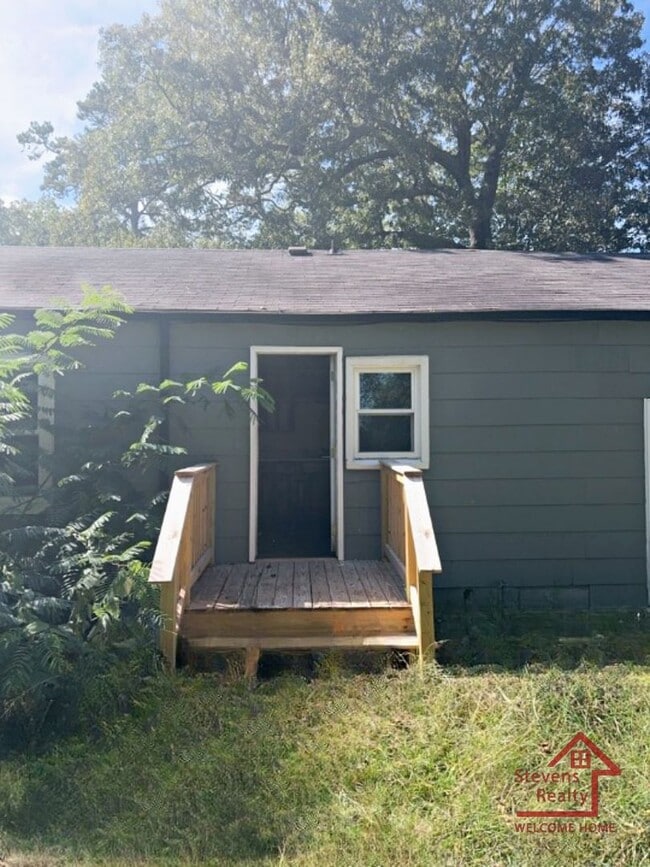 Foto del edificio - 938 Talley Rd