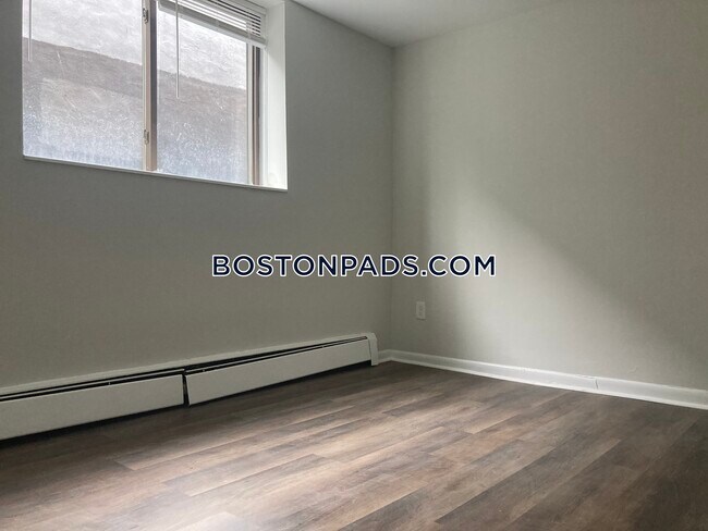 Building Photo - 280 Hyde Park Ave