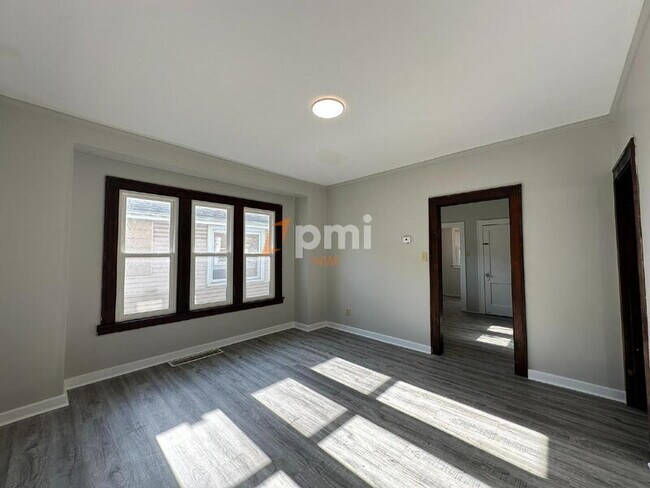 Foto del edificio - 1132 Drackert St