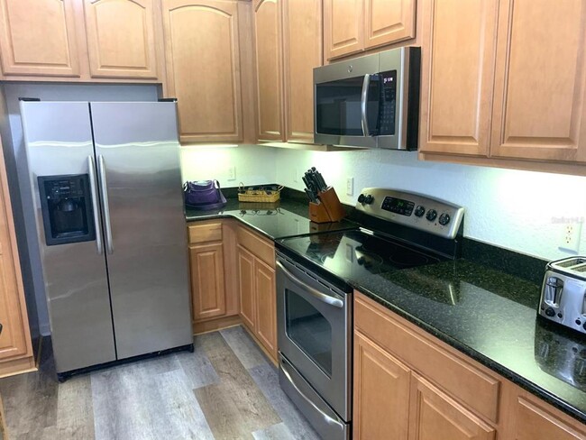 Foto del edificio - 4840 Cayview Ave
